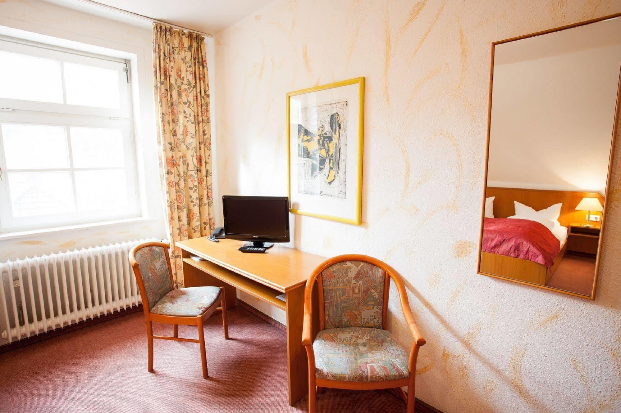 Hotel Alter Wolf Wolfsburg Kültér fotó
